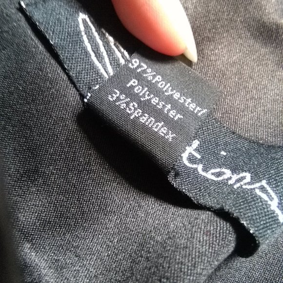 Black Bandage Pencil Skirt w. Belt - Picture 4 of 4